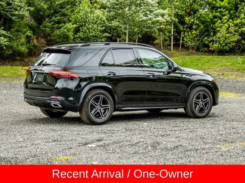 Used 2024 Mercedes-Benz GLE 350 4MATIC w/ AMG Line Exterior image 8