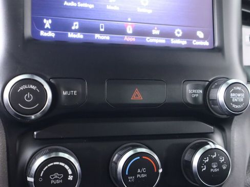 Used 2020 RAM 1500 Big Horn AWD/4WD image 20