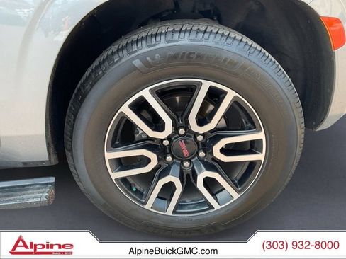 Used 2023 GMC Yukon AT4 w/ AT4 Premium Package AWD/4WD image 14