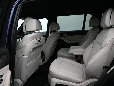 New 2026 BMW X7 xDrive40i w/ M Sport Package image 10