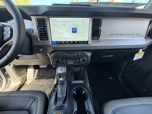 New 2026 Ford Bronco Outer Banks AWD/4WD image 20