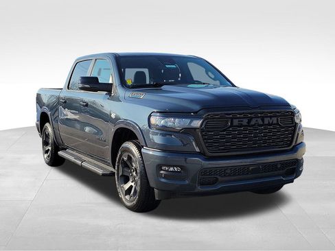 New 2026 RAM 1500 4x4 Crew Cab image 3