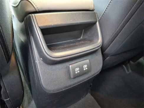 Used 2021 Subaru Outback Premium image 12