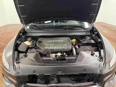 Used 2014 Jeep Cherokee Latitude FWD image 19