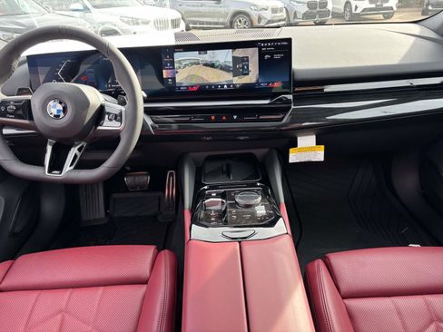 New 2026 BMW 530i xDrive w/ M Sport Package AWD/4WD image 31