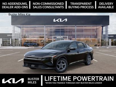 New 2025 Kia K4 LXS