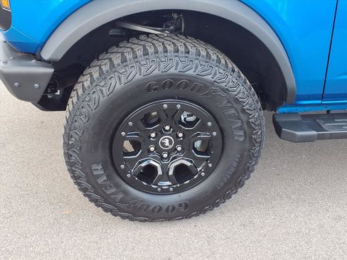 Used 2022 Ford Bronco Wildtrak image 28