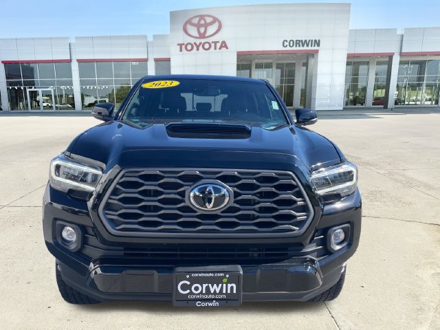 Used 2023 Toyota Tacoma TRD Sport w/ TRD Premium Sport Package AWD/4WD image 8
