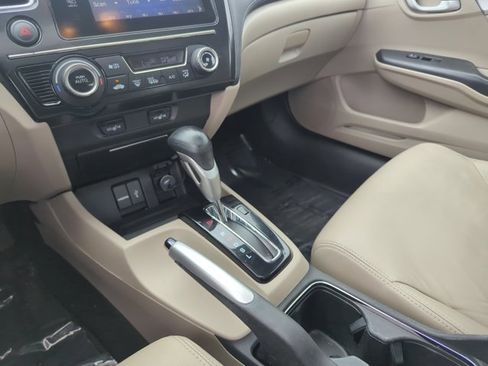 Used 2015 Honda Civic EX-L image 17