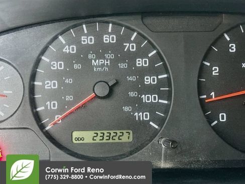 Used 2001 Nissan Frontier XE AWD/4WD image 12