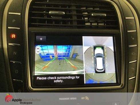 Used 2019 Lincoln Nautilus Reserve image 14