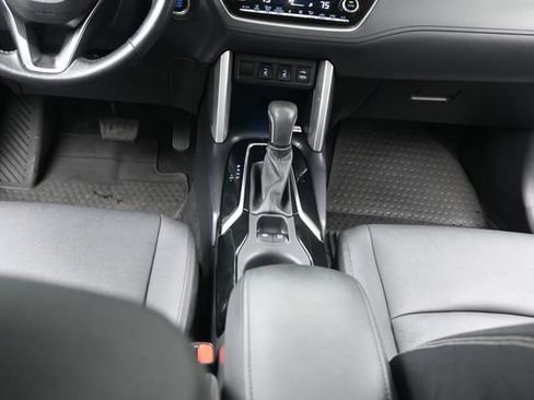 Certified 2022 Toyota Corolla Cross XLE w/ Black Badges Package (TMS) AWD/4WD image 27