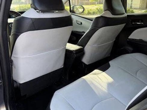 Used 2016 Toyota Prius Two image 22