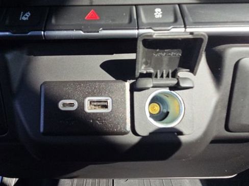 Used 2024 GMC Sierra 3500 Pro image 32