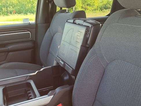 Used 2019 RAM 1500 Big Horn AWD/4WD image 18