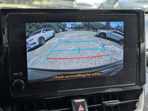 Used 2023 Toyota Corolla Cross L FWD image 21