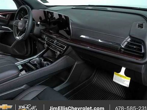 New 2026 Chevrolet Traverse Z71 w/ Driver Confidence Package image 21