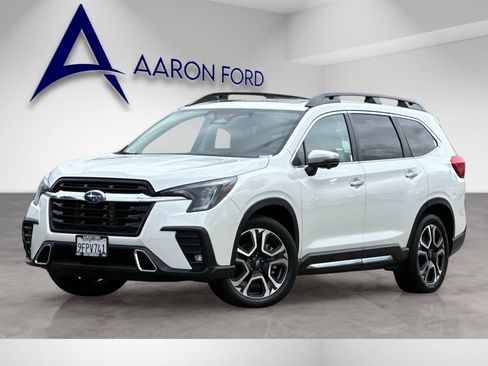Used 2023 Subaru Ascent Touring AWD/4WD image 2