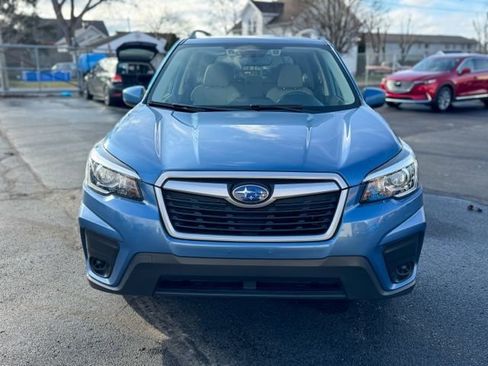 Used 2019 Subaru Forester Premium image 2
