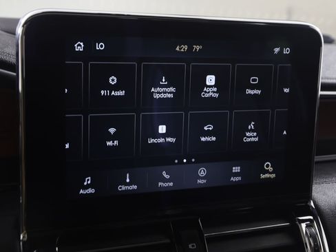 Used 2020 Lincoln Navigator Reserve AWD/4WD image 32