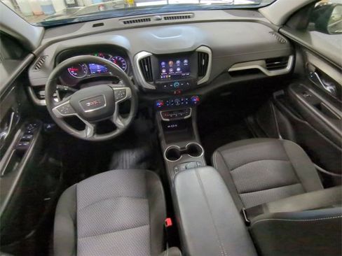 Used 2022 GMC Terrain SLE w/ Driver Convenience Package image 19