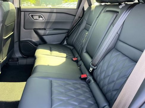 New 2026 Nissan Rogue Platinum AWD/4WD image 22