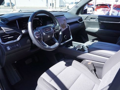 Certified 2025 GMC Acadia Elevation image 17