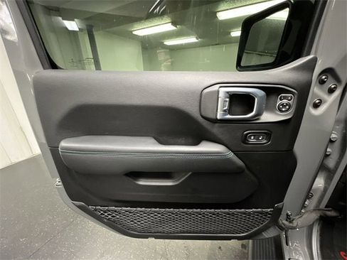 Used 2023 Jeep Wrangler Unlimited Rubicon 4xe w/ Steel Bumper Group image 22