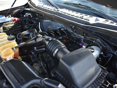 Used 2015 Ford F150 Lariat w/ Equipment Group 502A Luxury image 51