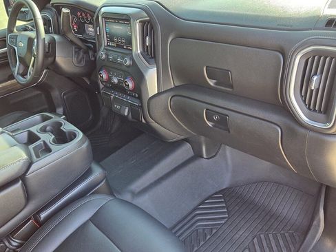 Used 2022 Chevrolet Silverado 1500 LT AWD/4WD image 19