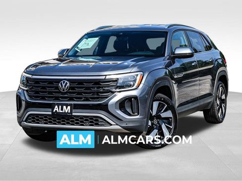 Used 2024 Volkswagen Atlas Cross Sport SE FWD image 1