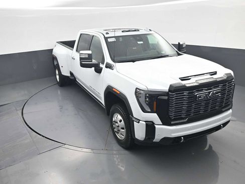 New 2026 GMC Sierra 3500 Denali Ultimate AWD/4WD image 28