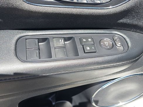 Used 2022 Honda HR-V EX image 25