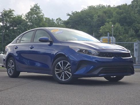 Used 2024 Kia Forte LXS w/ LXS Technology Package FWD image 1