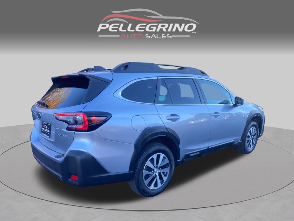 Used 2023 Subaru Outback Premium AWD/4WD image 7
