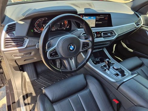 Used 2022 BMW X5 xDrive40i w/ M Sport Package AWD/4WD image 17
