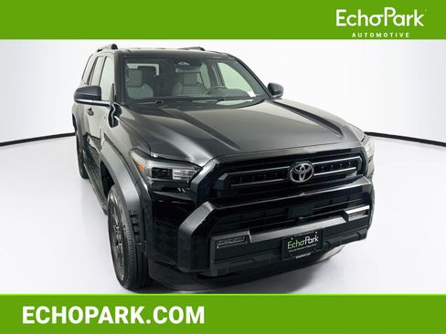 Used 2025 Toyota 4Runner SR5 AWD/4WD image 1