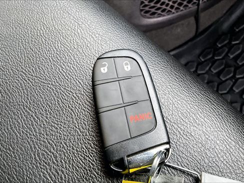 Used 2021 Jeep Compass Latitude image 15