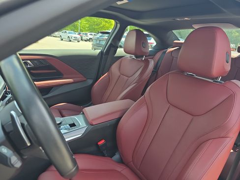 Used 2025 BMW M240i Coupe RWD image 14