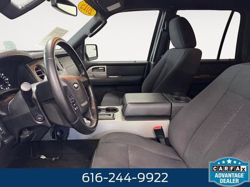 Used 2015 Ford Expedition XLT AWD/4WD image 7