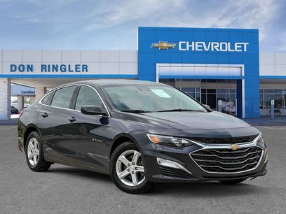 Used 2025 Chevrolet Malibu LS