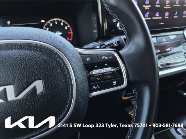 Certified 2023 Kia Sorento SX AWD/4WD image 33
