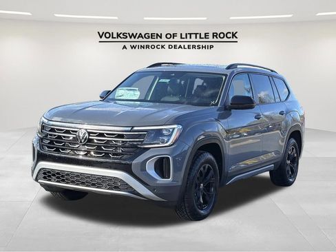 New 2026 Volkswagen Atlas Peak Edition AWD/4WD image 1