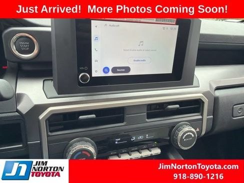 Used 2026 Toyota 4Runner SR5 AWD/4WD image 15