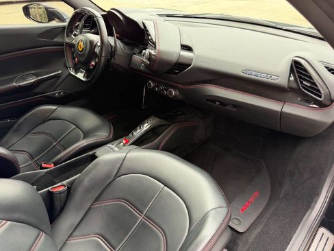 Used 2019 Ferrari 488 GTB RWD image 20