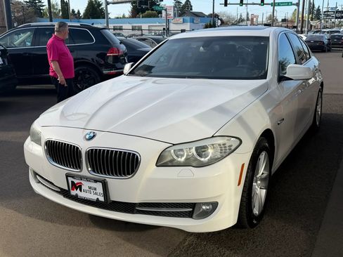 Used 2013 BMW 528i xDrive Sedan image 6