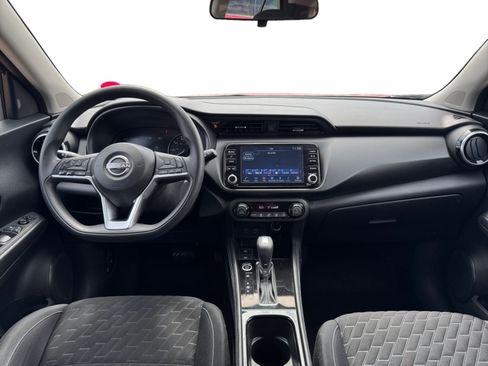 Used 2022 Nissan Kicks SV image 12