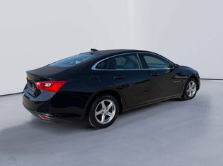 Used 2017 Chevrolet Malibu LS w/ LPO, Convenience Package 1 FWD video 3