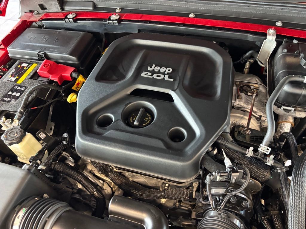Used 2022 Jeep Wrangler Unlimited Sahara AWD/4WD image 45