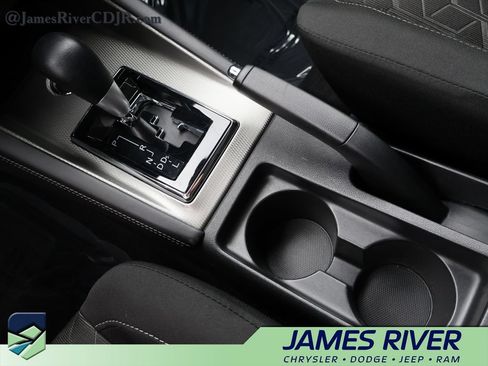 Used 2025 Mitsubishi Outlander Sport SE AWD/4WD image 36